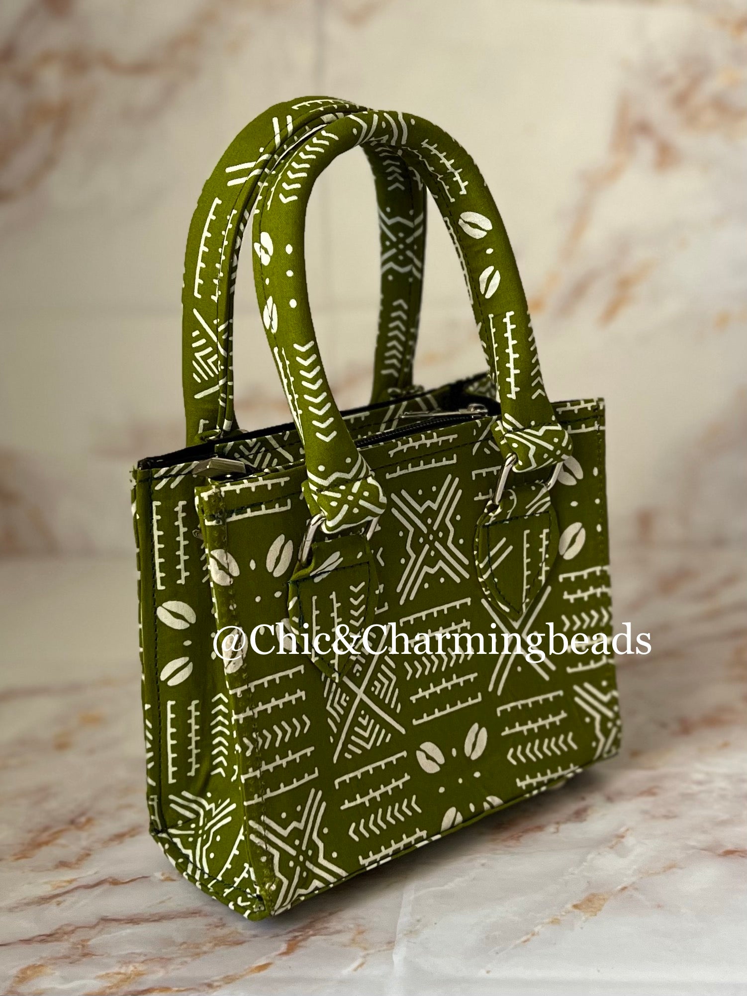 Petite handbag – Chic & Charming Beads